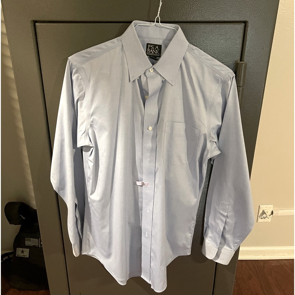 Jos A Bank blue dress shirt for men, 15 1/2 x 33